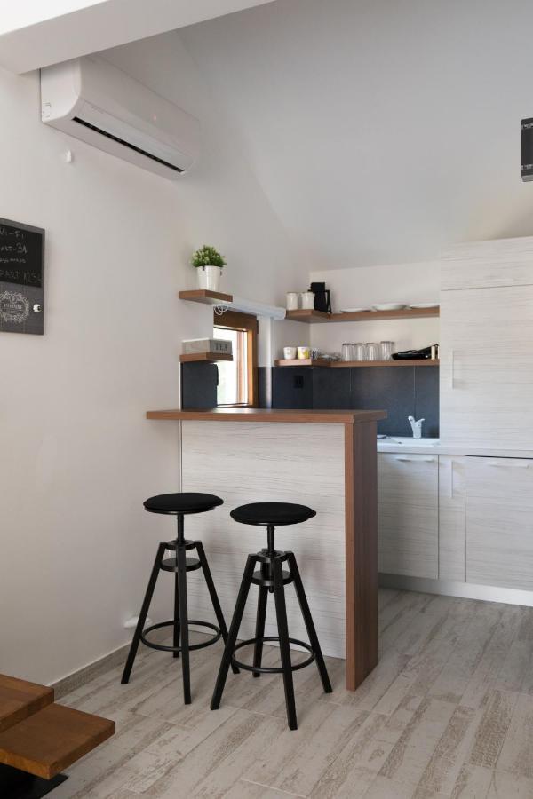 Apartment 31